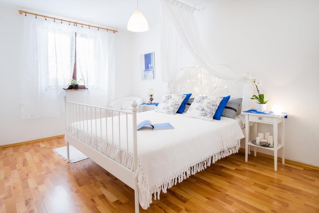 Apartment Katarina Malinska Cameră foto